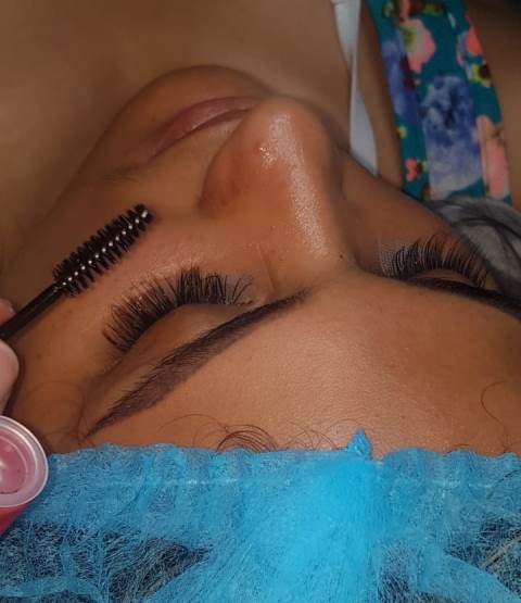 curso pestañas pelo a pelo medellin